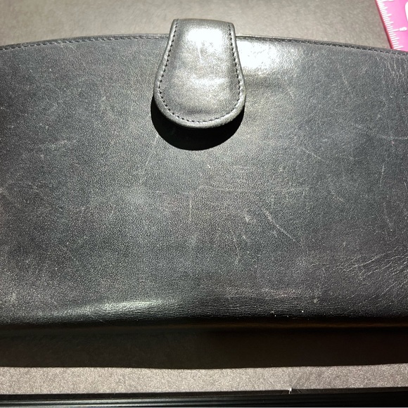 Vintage Coach wallet. - Picture 3 of 9